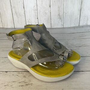 Tsubo Grey and Yellow Green Leather Ankle Strap Leather Platform Sandal